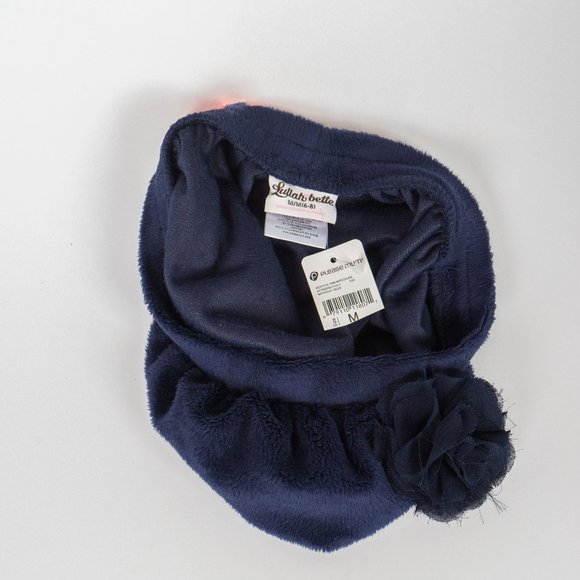 NWT fur tam with flower - medium - Picture 2 of 3